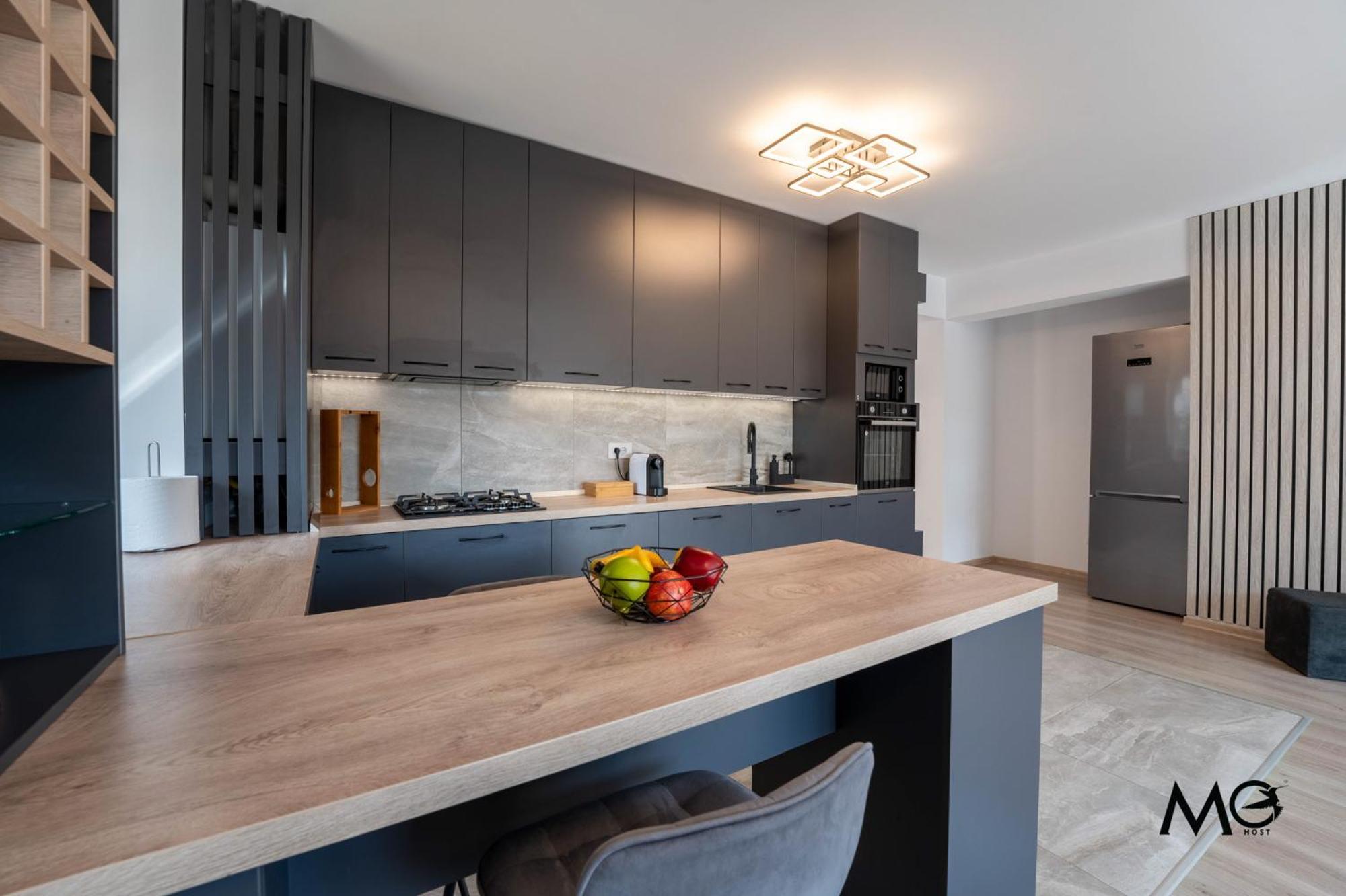 Mohost One - Stylish Retreat With Mountain Views * Braşov
