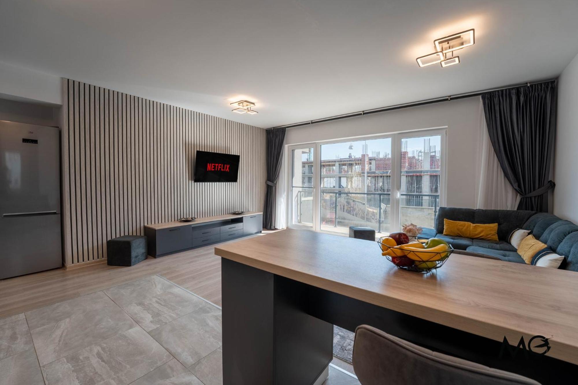 Apartment Mohost One - Stylish Retreat With Mountain Views Brașov